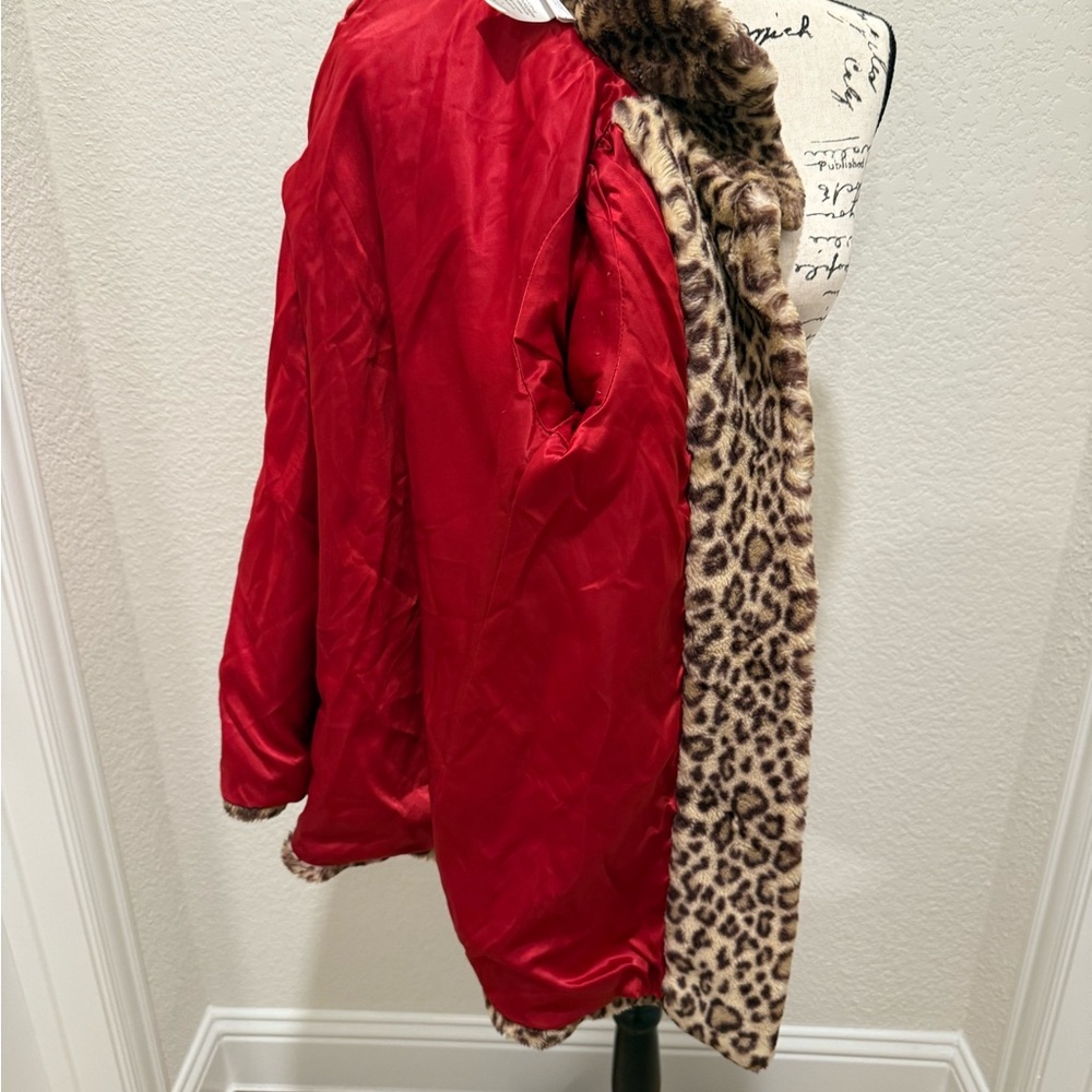 American Girl Leopard Print Coat with Red Lining - Picture 7 of 8
